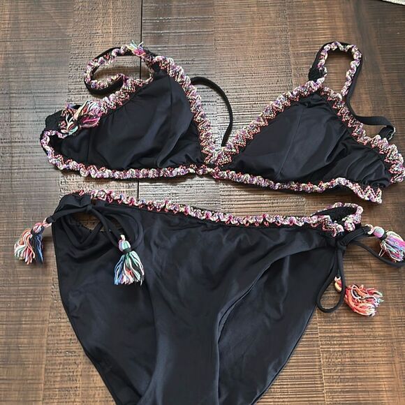 Beca bikini 
Used but good condition - Picture 1 of 1
